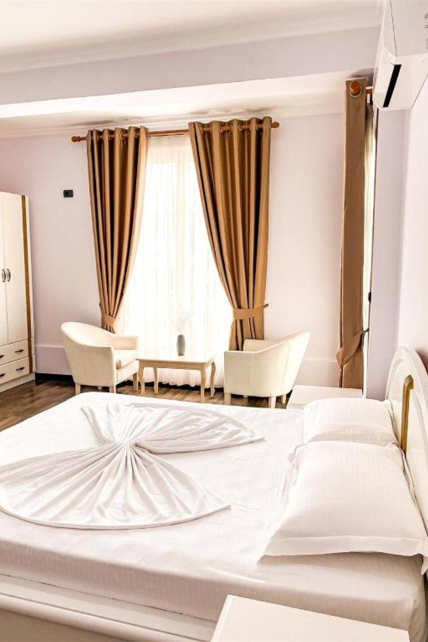 Hotel Majestic Durrës Exterior foto